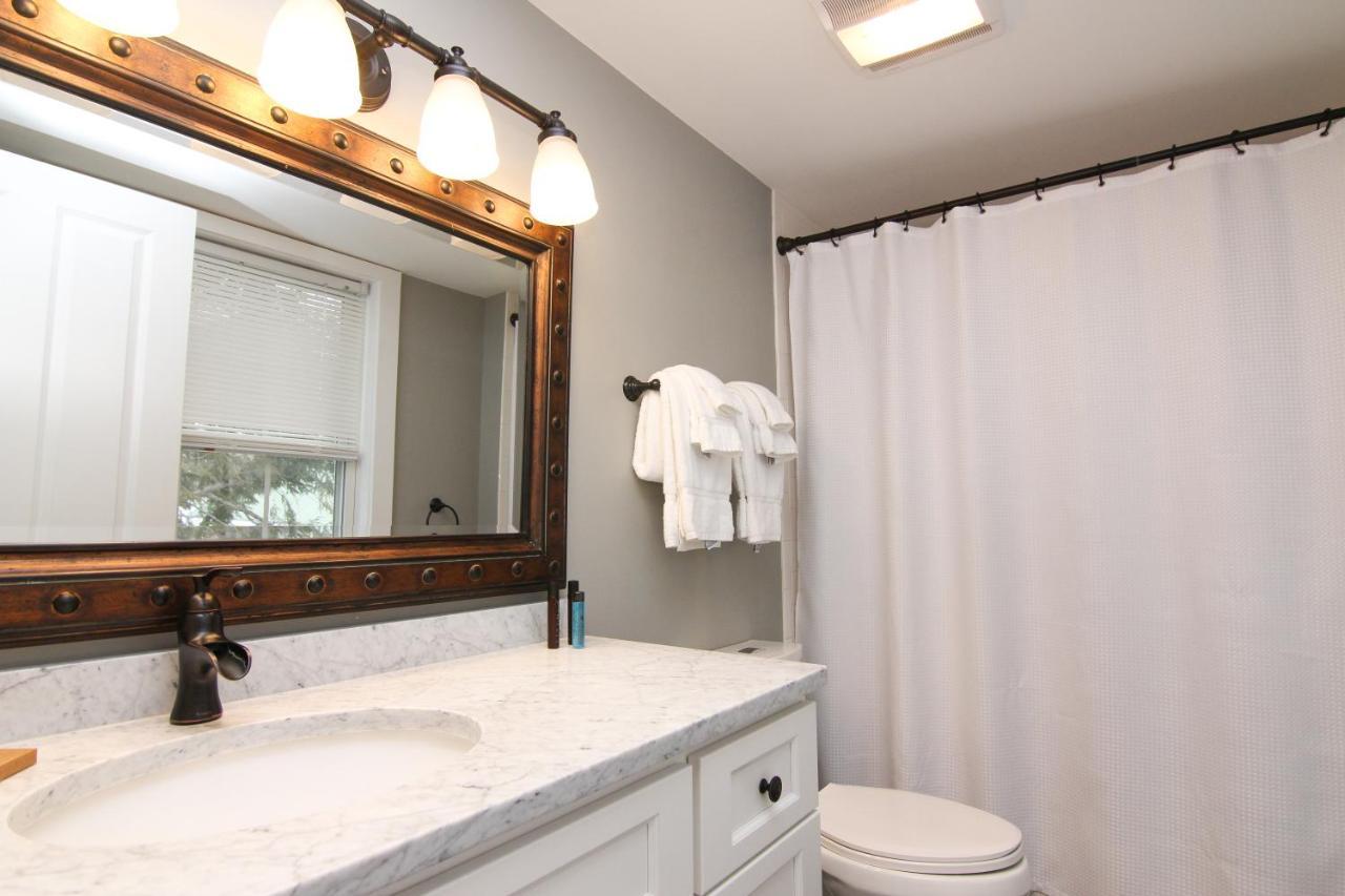 Two Bedroom With Lake View Wolfeboro Exterior foto